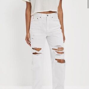 NWT American Eagle Highest Rise Baggy Straight destroyed Jeans - White - Size 00